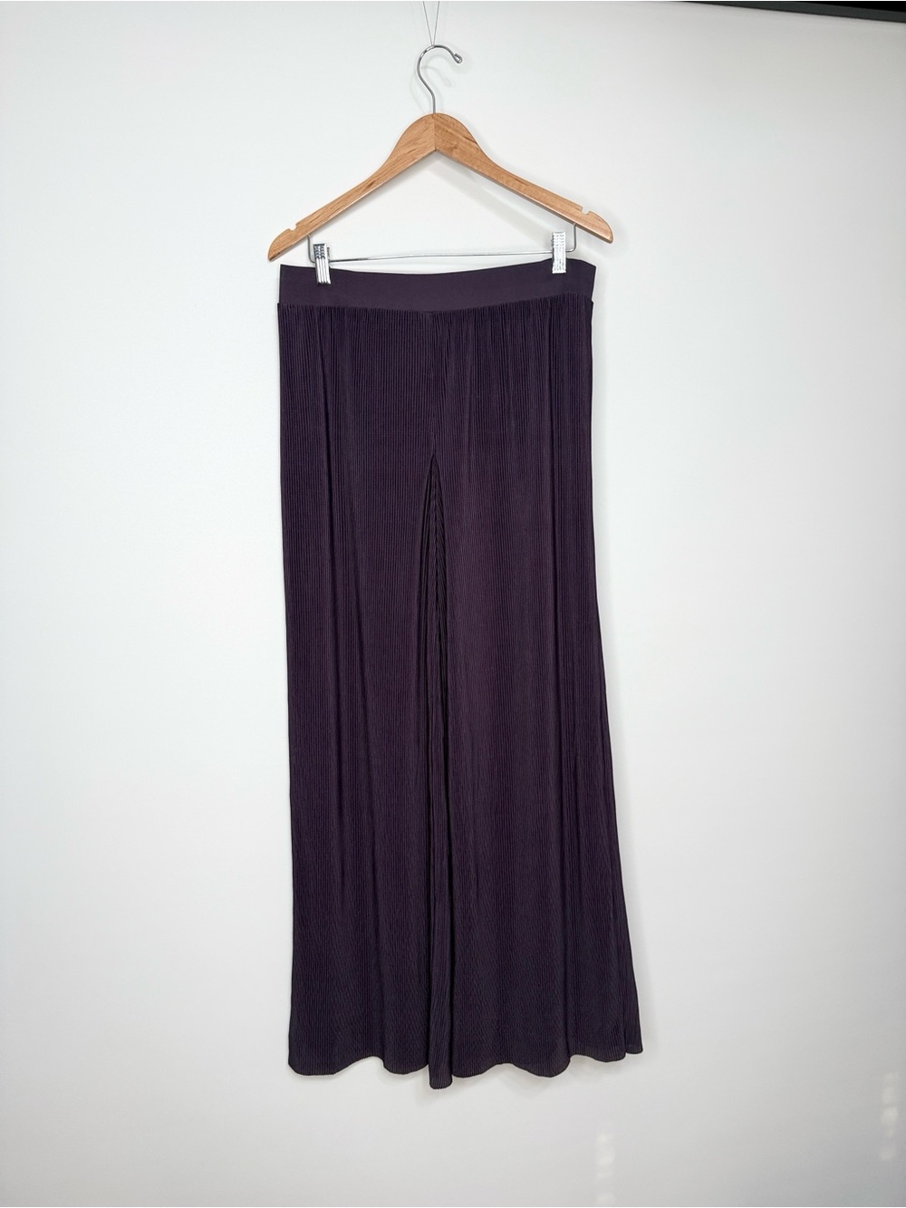 Cato Wide-Leg Pleated Pants in Deep Plum Size Large